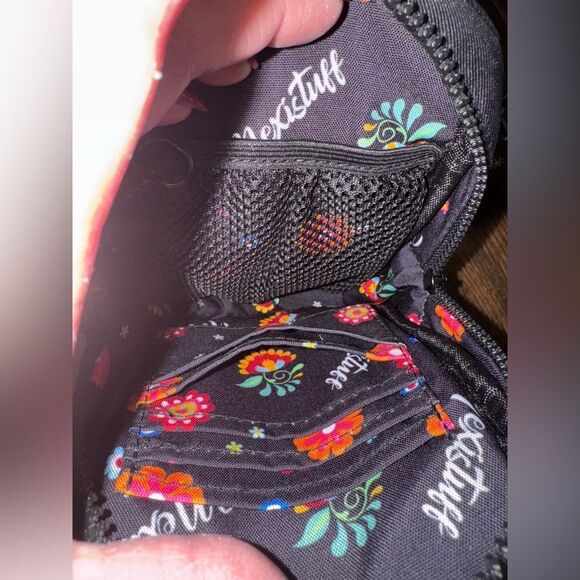 🌸 Bordado Embroidered Crossbody Bag + Tumbler Belt | Multi-Way Festival Ready 🌸 - Picture 5 of 12